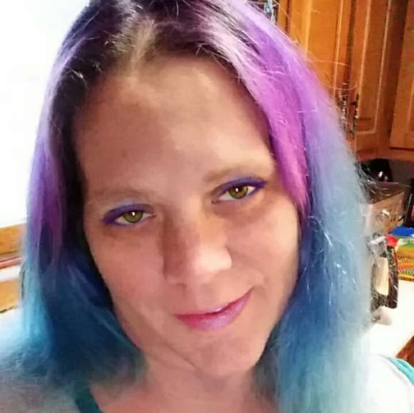 Meet your Posher, Ronda - Picture 4 of 4